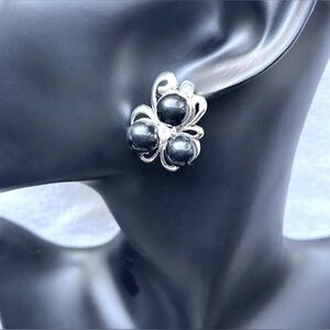 Vintage Black & Silver Floral Clip-On Earrings